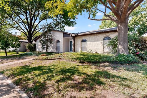 11033 Mccree Rd, Dallas, TX, 75238-3032 | Card Image