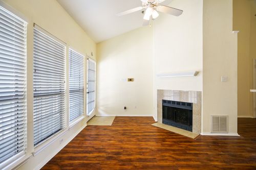 apt-518-4800 W Lovers Ln, Dallas, TX, 75209-3148 | Card Image