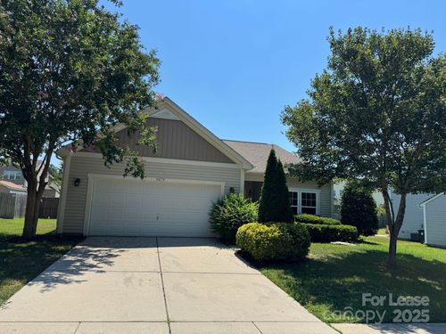 5075 Meanna Dr, Clover, SC, 29710-6931 | Card Image