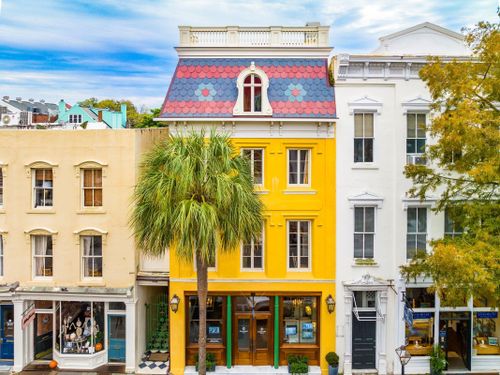 29 Broad St, Charleston, SC, 29401-3044 | Card Image