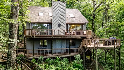 589 Pedlars Edge Dr, WINTERGREEN RESORT, VA, 22967-8192 | Card Image