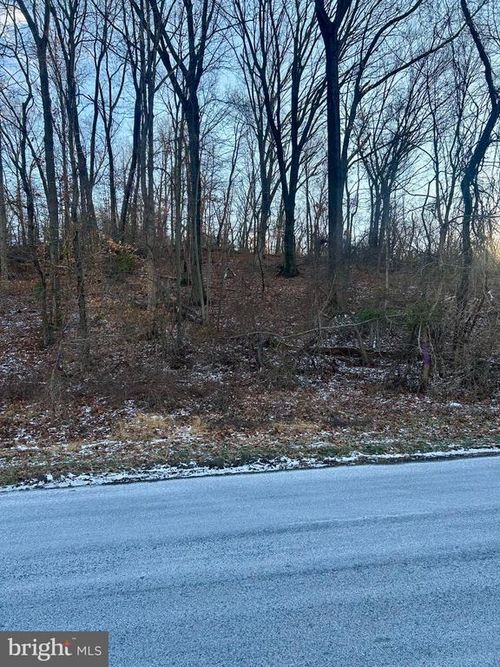 107 Gap Rd, COATESVILLE, PA, 19320 | Card Image