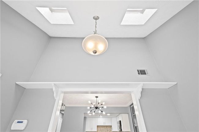 1707 Cotton Patch Ln, Condo with 3 bedrooms, 2 bathrooms and 2 parking in Alpharetta GA | Image 11