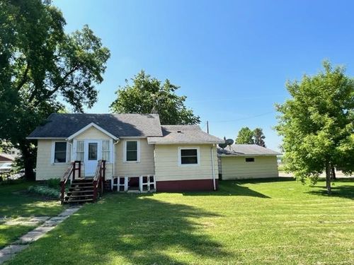 313 4th Street Nw, Bertha, MN, 56437 | Card Image