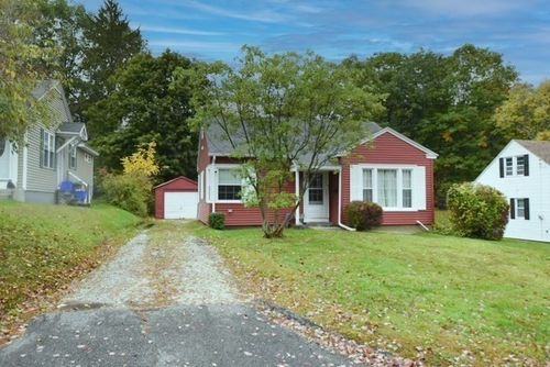 122 Allengate Ave, Pittsfield, MA, 01201-2893 | Card Image