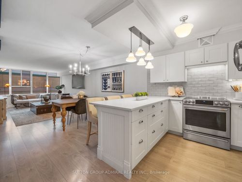 810-45 Carlton St, Toronto, ON, M5B2H9 | Card Image