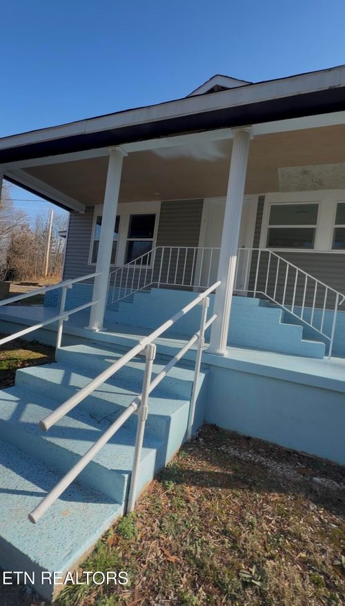 602 Hassler Mill Rd, Harriman, TN, 37748-6733 | Card Image