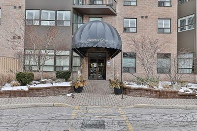 806 - 2 Raymerville Dr, Condo with 1 bedrooms, 1 bathrooms and 1 parking in Markham ON | Image 3