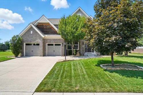 5656 Newtonmore Pl, Dublin, OH, 43016-1375 | Card Image