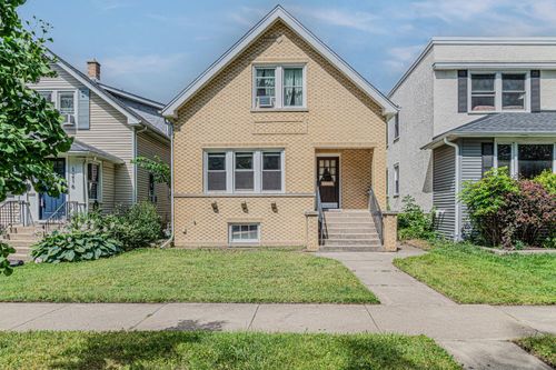 1218 Dewey Ave, Evanston, IL, 60202-1123 | Card Image