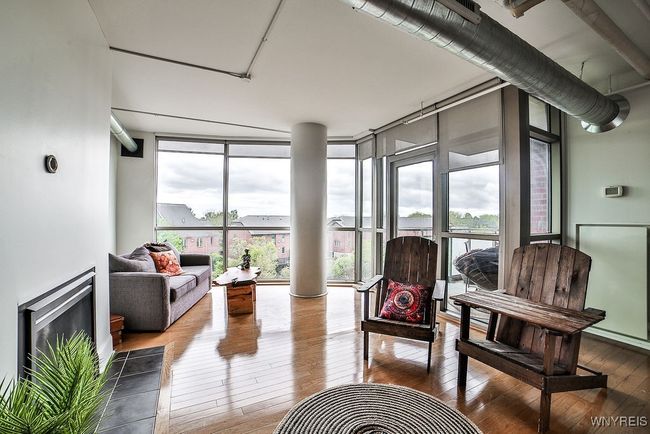 Living Area | Image 4