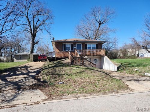 10107 Castle Dr, Saint Louis, MO, 63136-5521 | Card Image