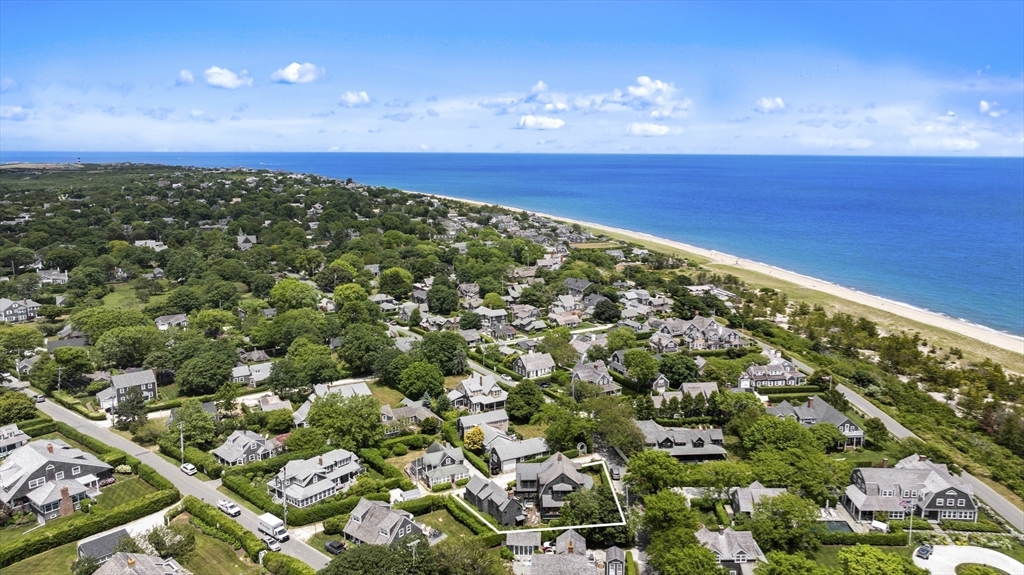 21 Mckinley, For Rent in Nantucket Zoocasa