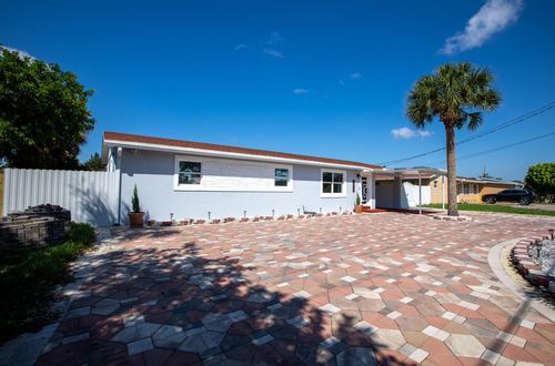 1853 S Florida Mango Rd, West Palm Beach, FL, 33406-6736 | Card Image