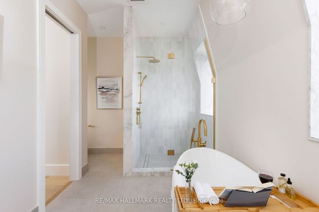 108 Crawford St, House attached with 6 bedrooms, 5 bathrooms and 3 parking in Toronto ON | Image 26