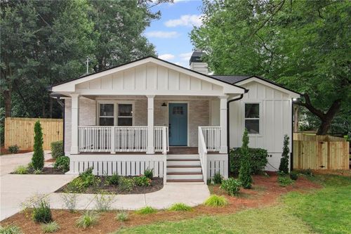 942 Mclinden Ave Se, Smyrna, GA, 30080-4142 | Card Image