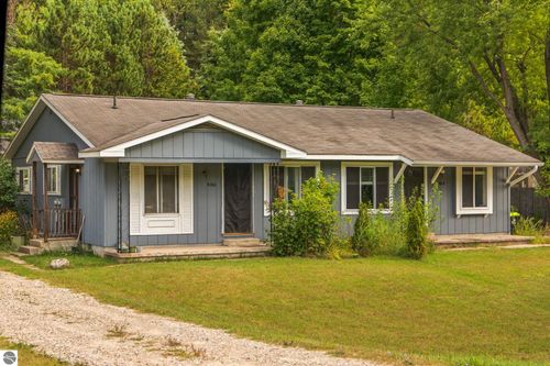 4364 Wyatt Road, Traverse City, MI, 49684 | Card Image