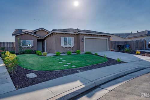 1616 Platea St, Bakersfield, CA, 93307-3184 | Card Image