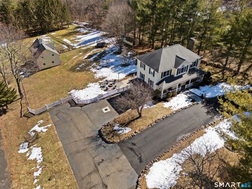 105 Building Brook Rd, Hamden, CT, 06514-3213 | Card Image