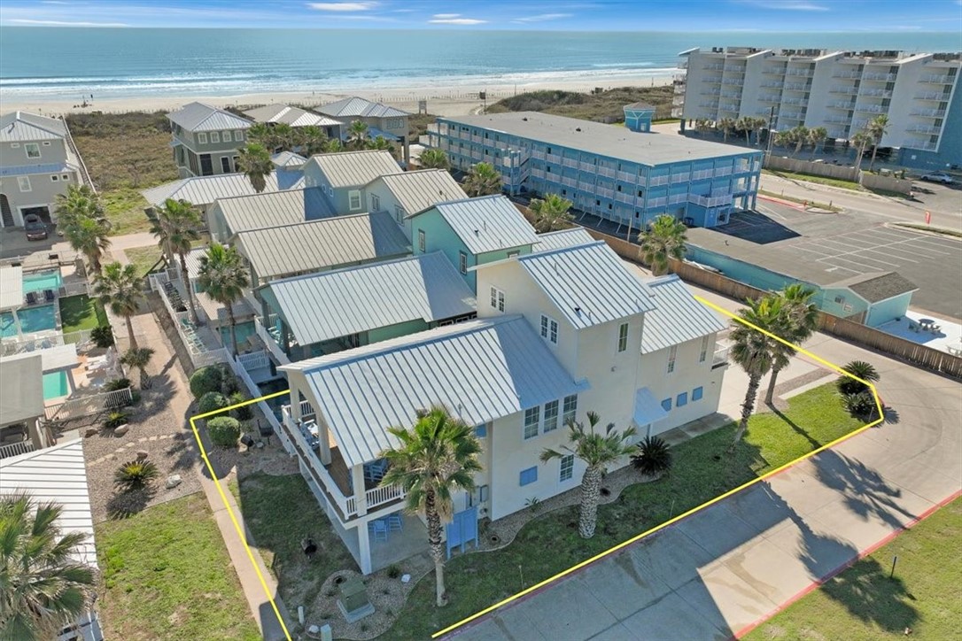 Banyan Beach Dr, Port Aransas, TX 78373