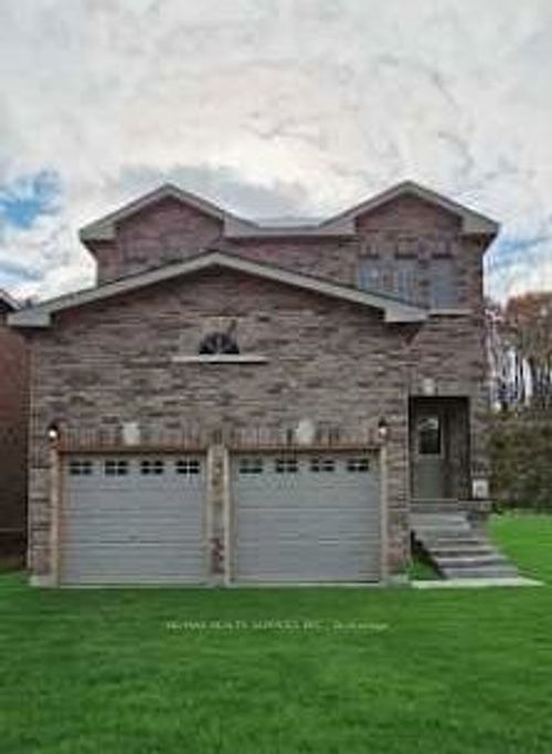 11 Revol Rd, Penetanguishene, ON, L9M0W8 | Card Image