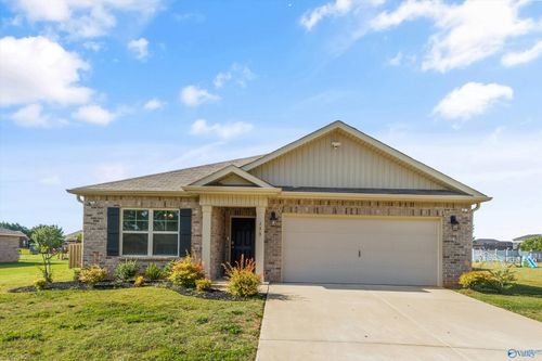 153 Meadow Ridge Dr, Hazel Green, AL, 35750-9806 | Card Image