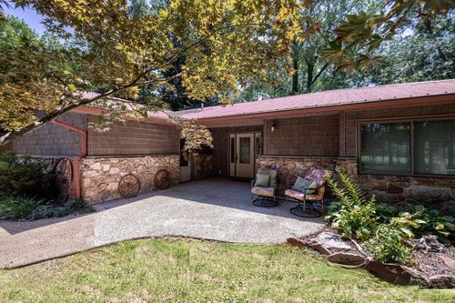 979 Hayden Heights Rd, Mountain View, AR, 72560-8692 | Card Image