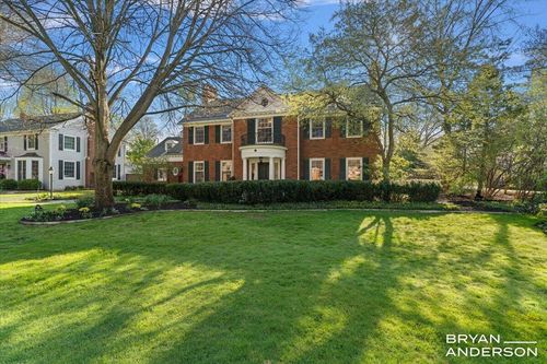 904 Plymouth Ave, East Grand Rapids, MI, 49506-6524 | Card Image