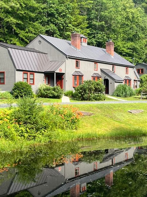 2c-574 Willard Rd, Quechee, VT, 05059-3196 | Card Image
