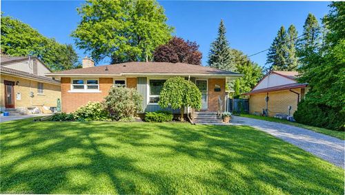 122 Brandon Ave, Kitchener, ON, N2M2J5 | Card Image