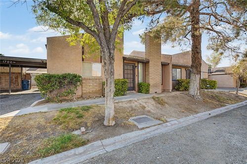 1702 Marathon Dr, Las Vegas, NV, 89108-2728 | Card Image