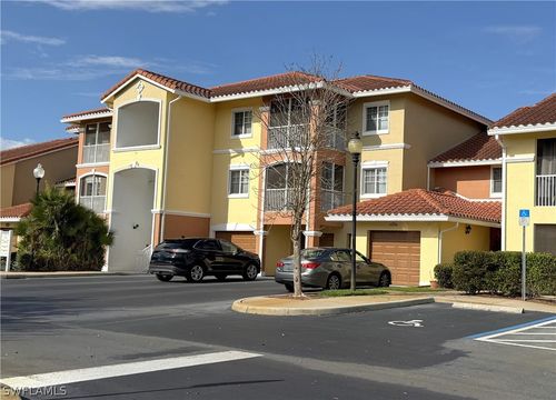 apt-214-13110 Bella Casa Cir, FORT MYERS, FL, 33966-7709 | Card Image