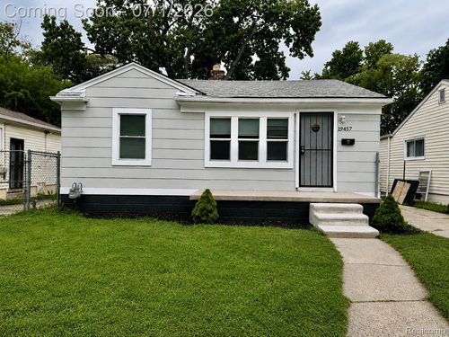 19457 Gilchrist St, Detroit, MI, 48235-2453 | Card Image