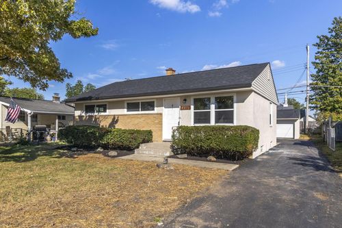 4236 Maplegrove Dr, Grove City, OH, 43123-3388 | Card Image