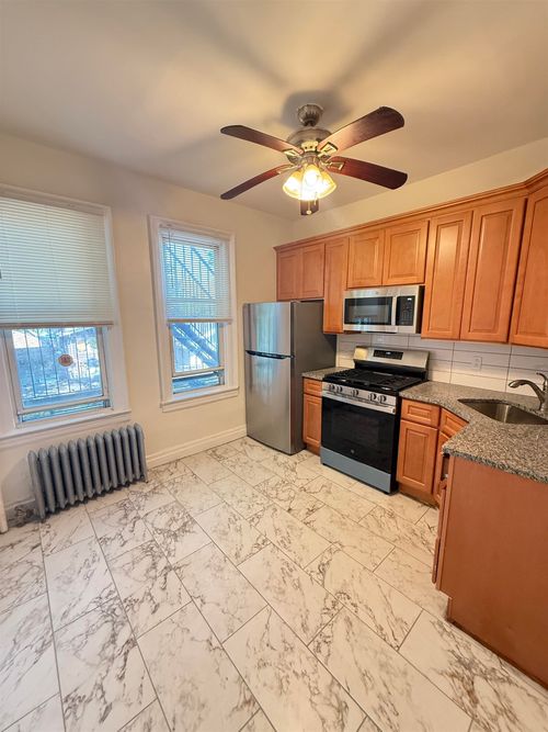 2-95 Rutgers Ave, Jersey City, NJ, 07305-2901 | Card Image