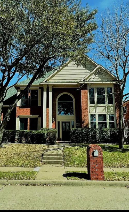 18716 Greenside Dr, Dallas, TX, 75252-2691 | Card Image