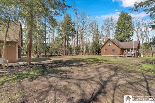 150 Sea Lion Dr, Mayville, NY, 14757-9711 | Card Image