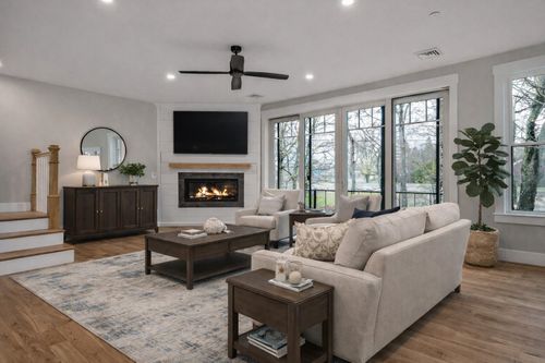 24 Spaulding Tpke, Dover, NH, 03820 | Card Image