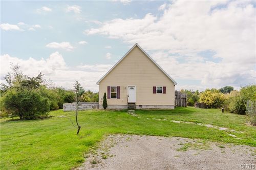 27045 State Route 12, Watertown, NY, 13601-5278 | Card Image