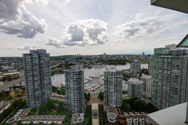 3706 - 1009 Expo Blvd, Condo with 2 bedrooms, 2 bathrooms and 1 parking in Vancouver BC | Image 31