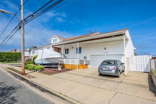 165 Gordon Pl, Freeport, NY, 11520-5617 | Card Image