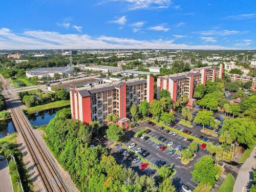 601-2200 S Cypress Bend Dr, Pompano Beach, FL, 33069-5633 | Card Image