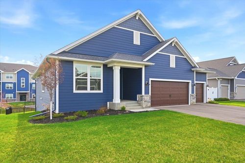 634 Elizabeth Way, HUDSON, WI, 54016-5708 | Card Image