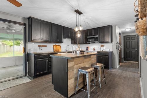 705 Coach House Ct, Virginia Beach, VA, 23452-6522 | Card Image