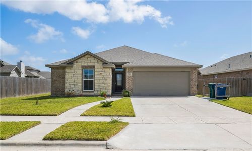 7702 Stampede Dr, Corpus Christi, TX, 78414-2914 | Card Image