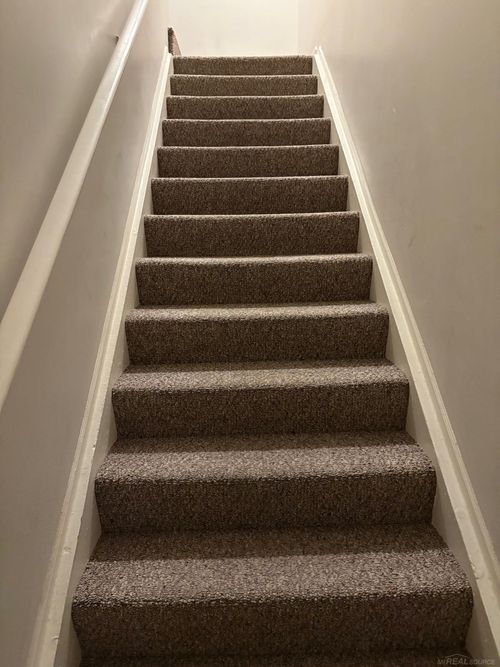 404 Sunset Ln, Saint Clair Shores, MI, 48082-1244 | Card Image