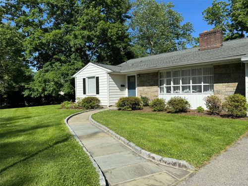 3 Stonewall Ln, Mamaroneck, NY, 10543-1025 | Card Image