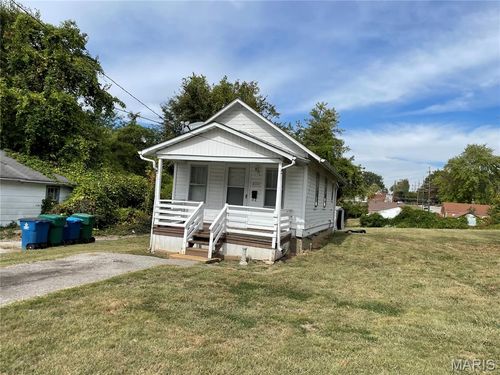 437 Thrift Ave, Saint Louis, MO, 63137-3604 | Card Image