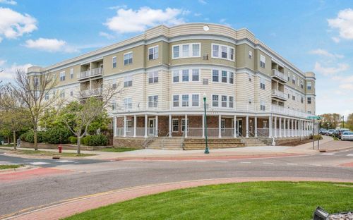 110-114200 Hundertmark Rd, Chaska, MN, 55318-4556 | Card Image