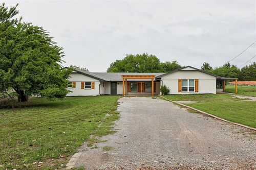 511 Highland Hills Dr, Edmond, OK, 73034-8744 | Card Image